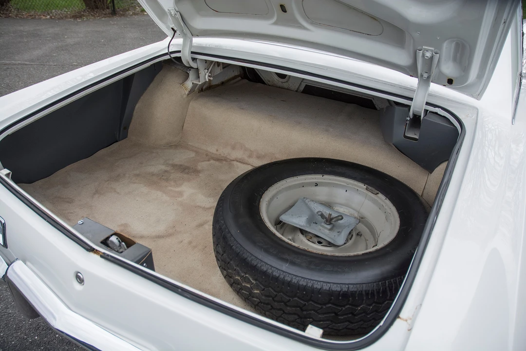 1963 Buick Riviera 1st Gen - Image 11 of 12