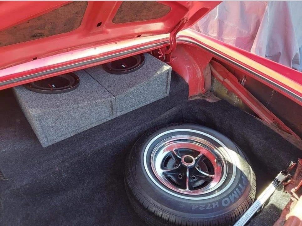 1963 Buick Wildcat - Image 12 of 15