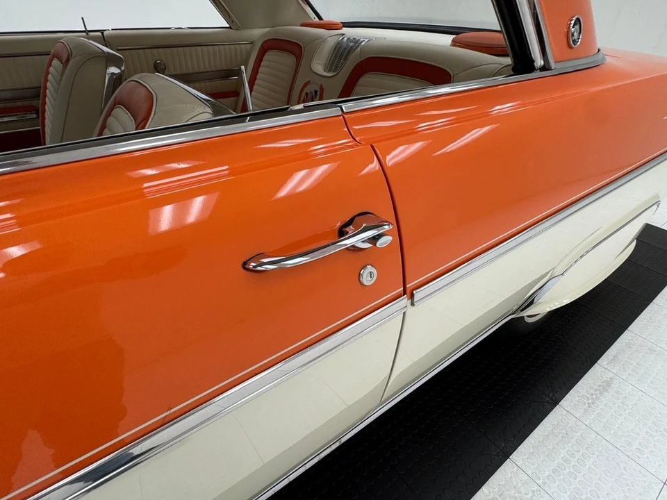 1963 Buick Wildcat - Image 17 of 21