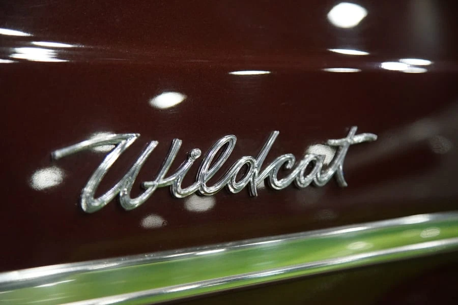 1963 Buick Wildcat - Image 9 of 11