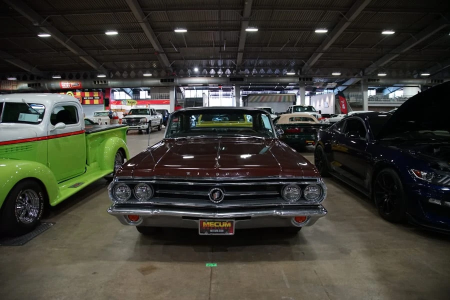 1963 Buick Wildcat - Image 2 of 11