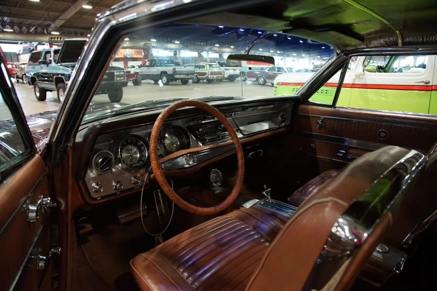 1963 Buick Wildcat - Image 10 of 11