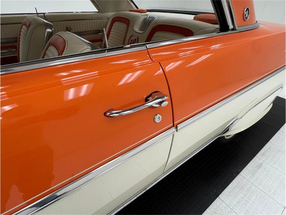 1963 Buick Wildcat - Image 17 of 31