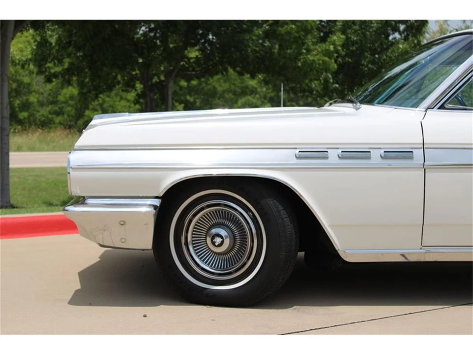 1963 Buick Wildcat - Image 27 of 31