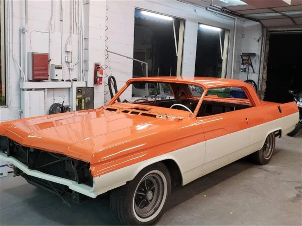 1963 Buick Wildcat - Image 6 of 8