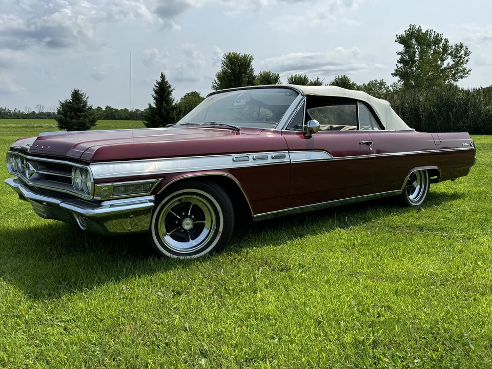 1963 Buick Wildcat - Image 12 of 31