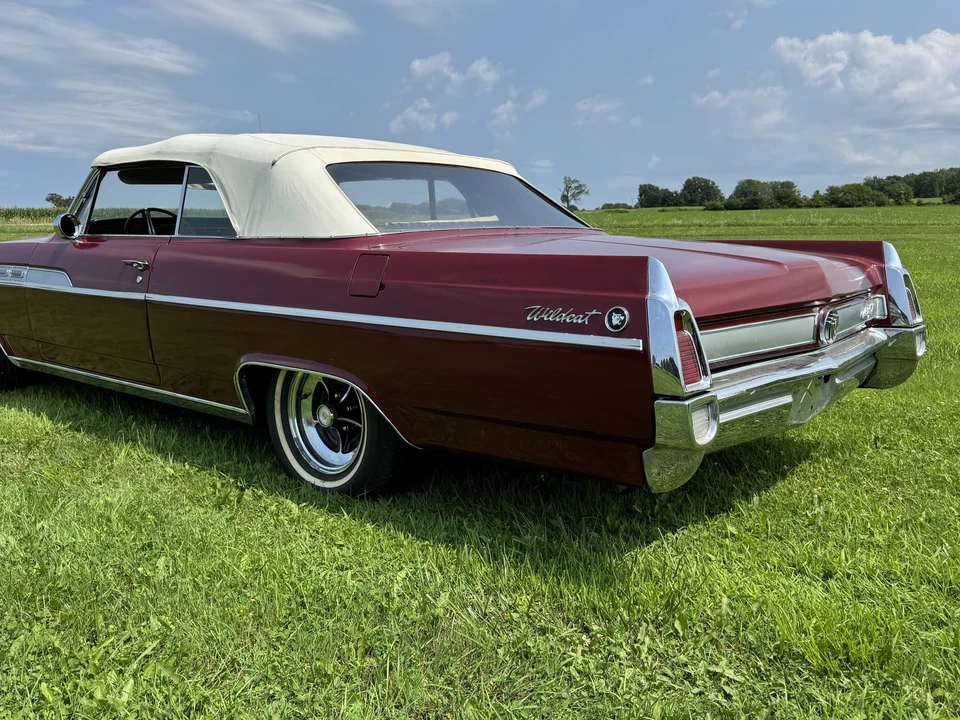 1963 Buick Wildcat - Image 14 of 31