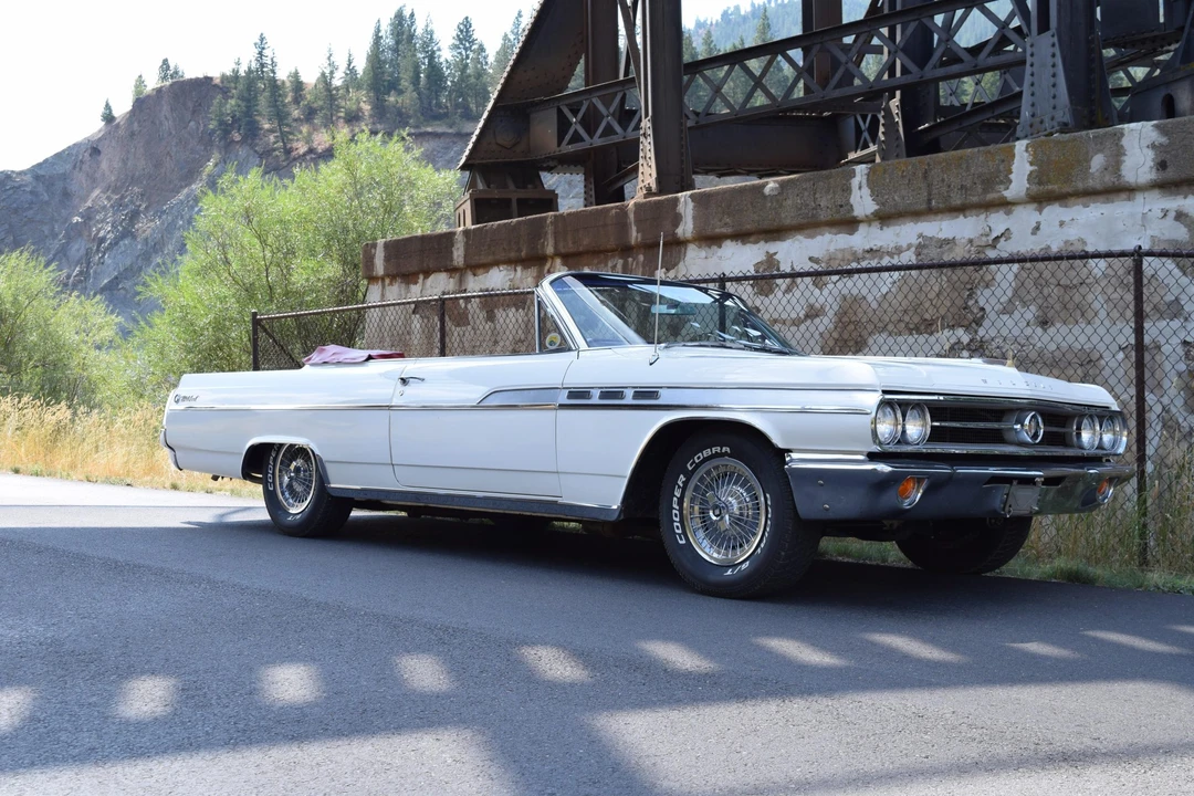 1963 Buick Wildcat - Image 14 of 31