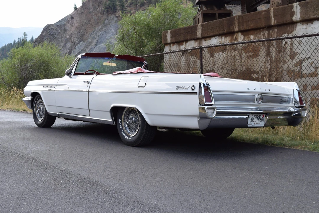 1963 Buick Wildcat - Image 10 of 31