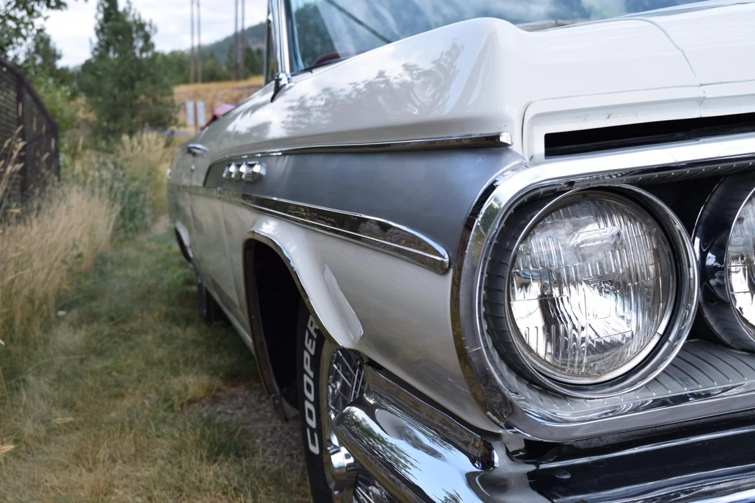 1963 Buick Wildcat - Image 25 of 31