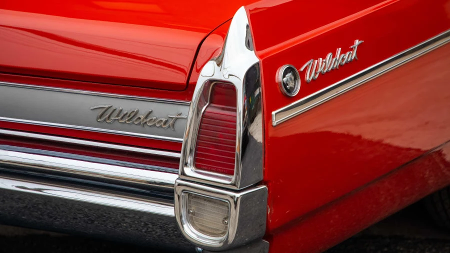 1963 Buick Wildcat - Image 11 of 12