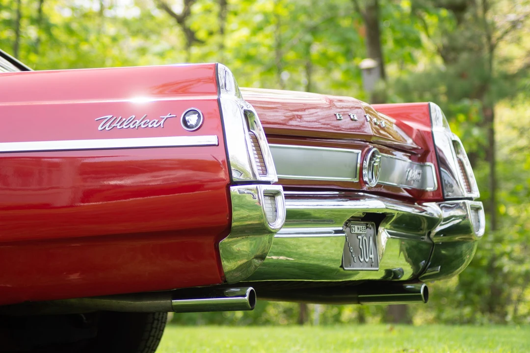 1963 Buick Wildcat - Image 16 of 31