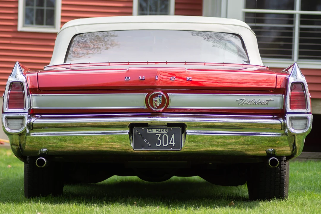 1963 Buick Wildcat - Image 11 of 31