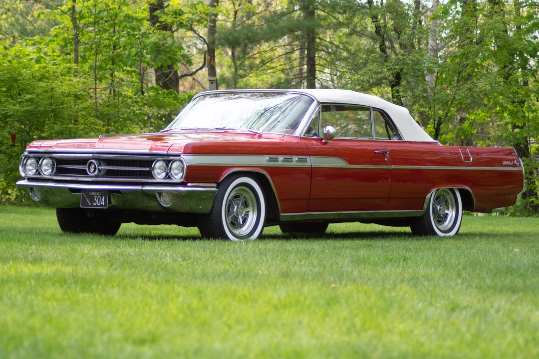 1963 Buick Wildcat - Image 8 of 31