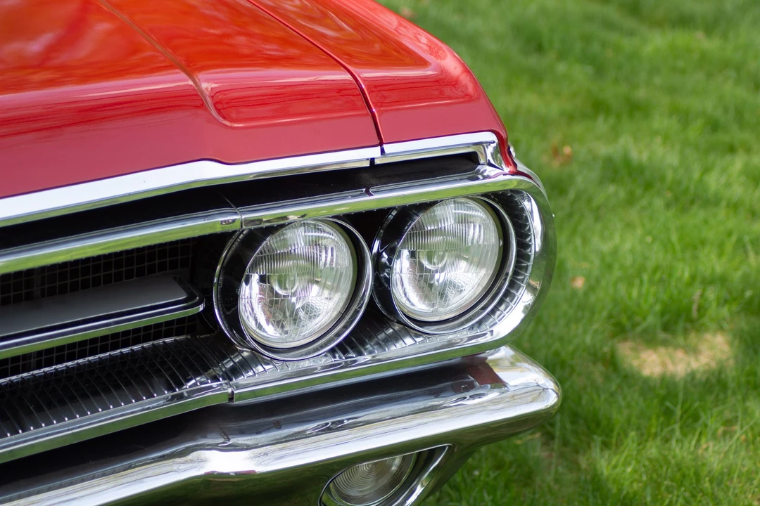 1963 Buick Wildcat - Image 25 of 31