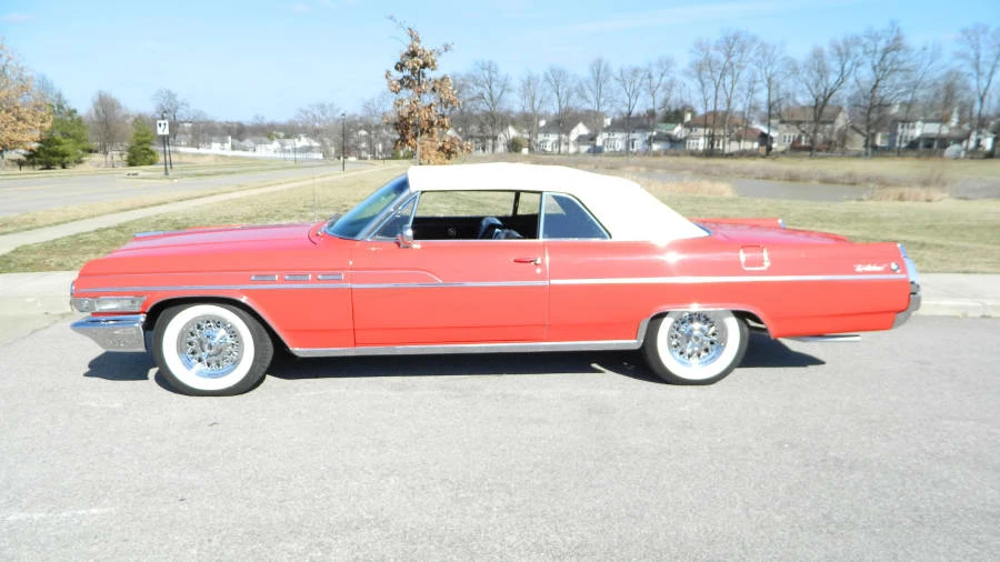 1963 Buick Wildcat - Image 2 of 7
