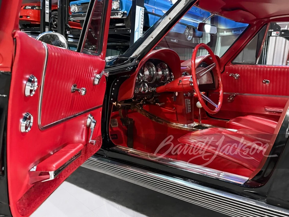 1963 Chevrolet Corvette C2 - Image 9 of 25