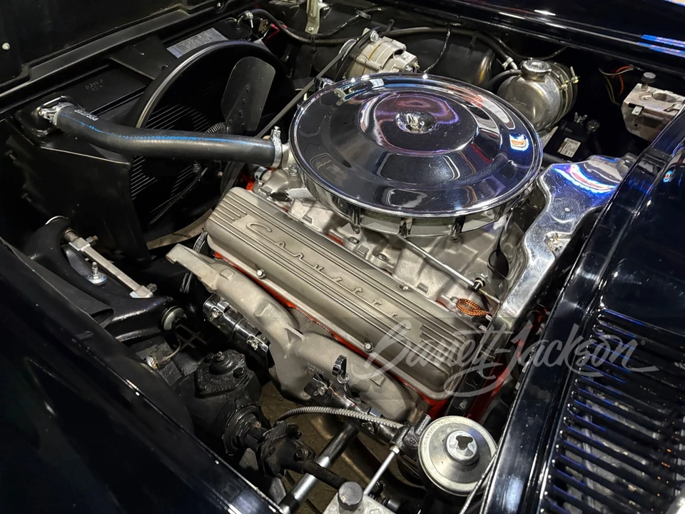 1963 Chevrolet Corvette C2 - Image 17 of 25