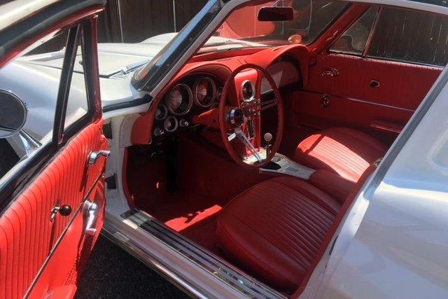 1963 Chevrolet Corvette C2 - Image 4 of 6