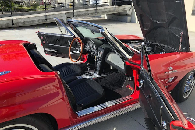 1963 Chevrolet Corvette C2 - Image 6 of 11