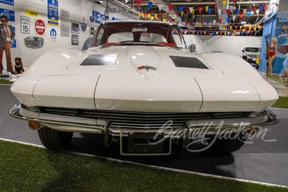 1963 Chevrolet Corvette C2 - Image 13 of 19