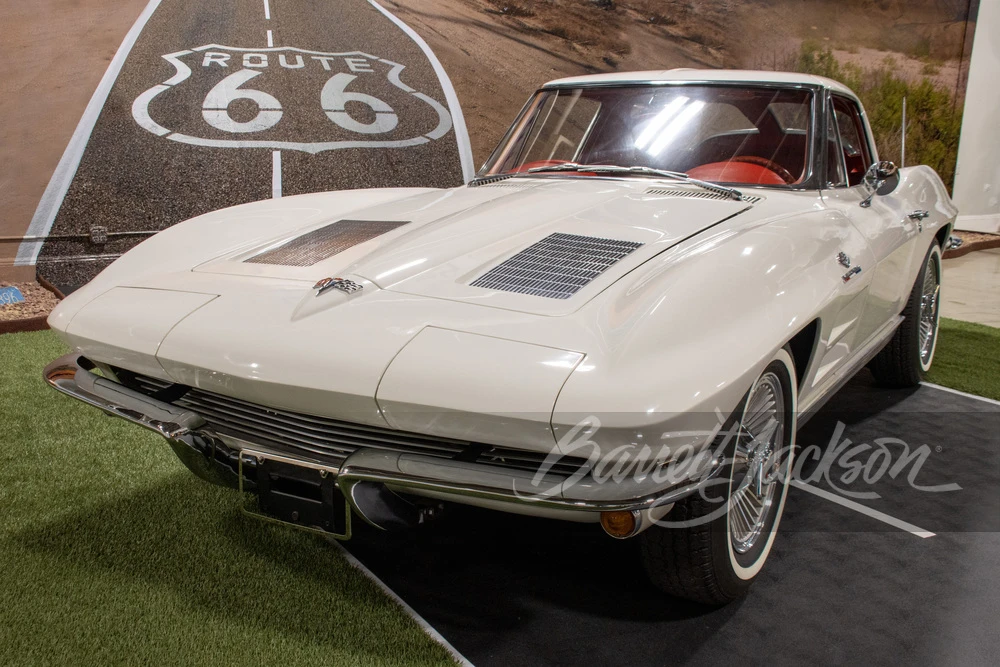 1963 Chevrolet Corvette C2 - Image 16 of 19