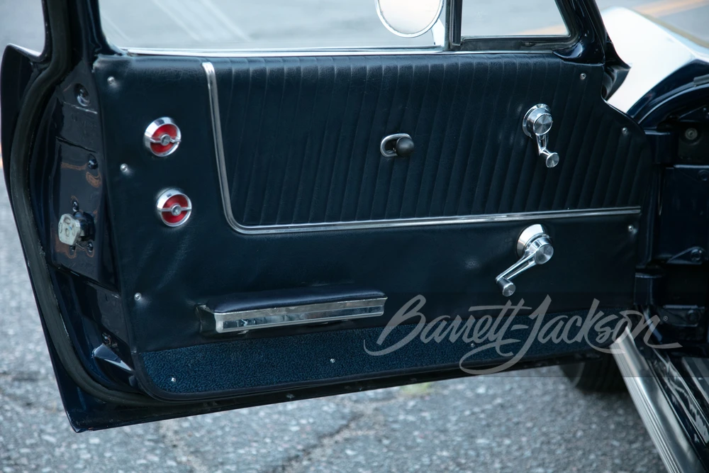 1963 Chevrolet Corvette C2 - Image 11 of 31