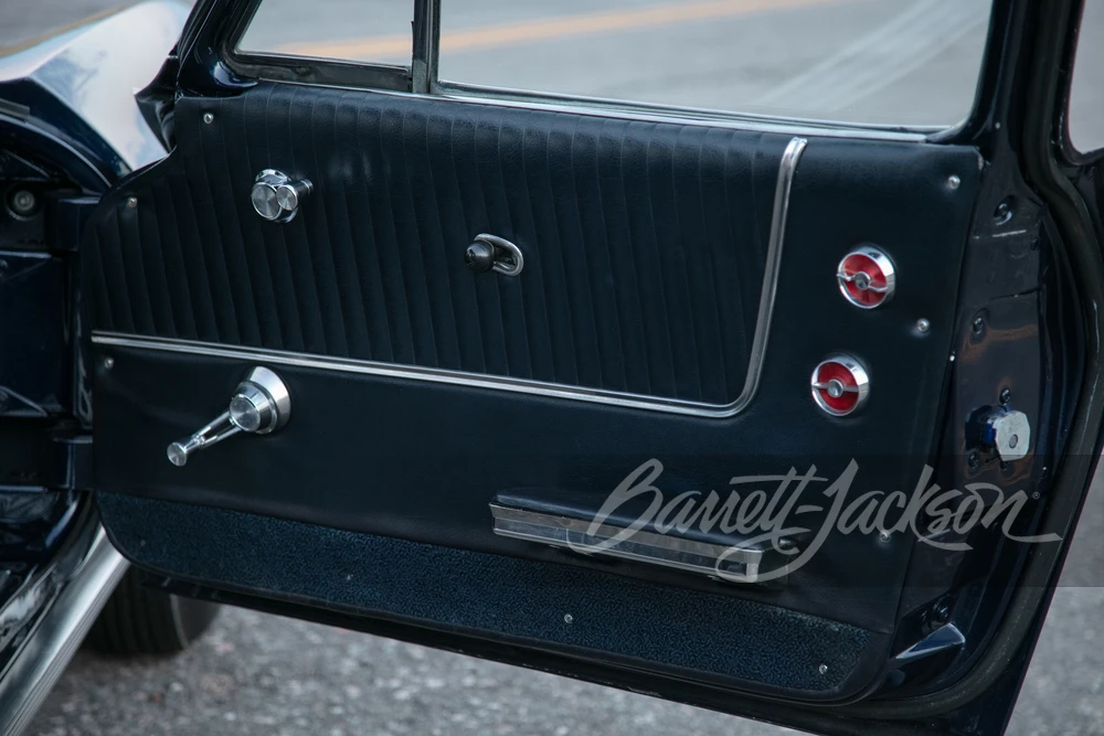 1963 Chevrolet Corvette C2 - Image 18 of 31