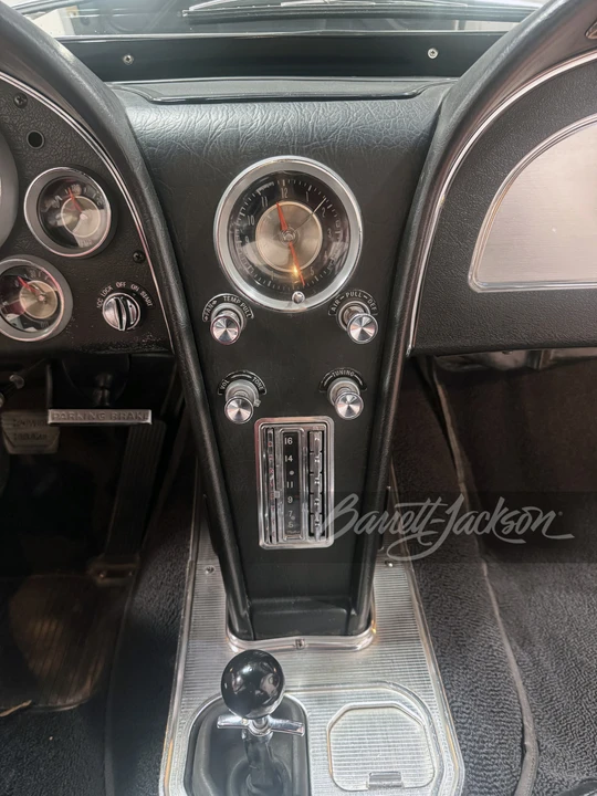 1963 Chevrolet Corvette C2 - Image 16 of 28