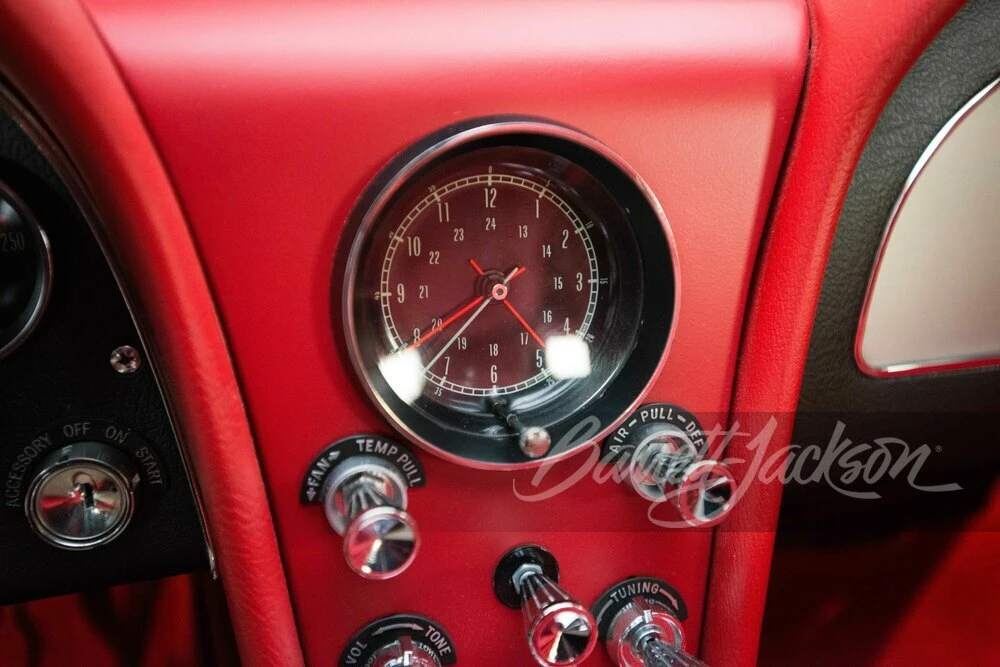 1963 Chevrolet Corvette C2 - Image 28 of 31