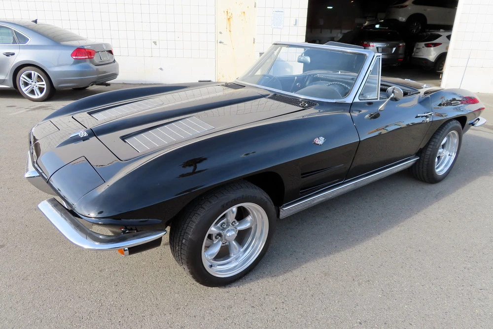 1963 Chevrolet Corvette C2 - Image 2 of 5