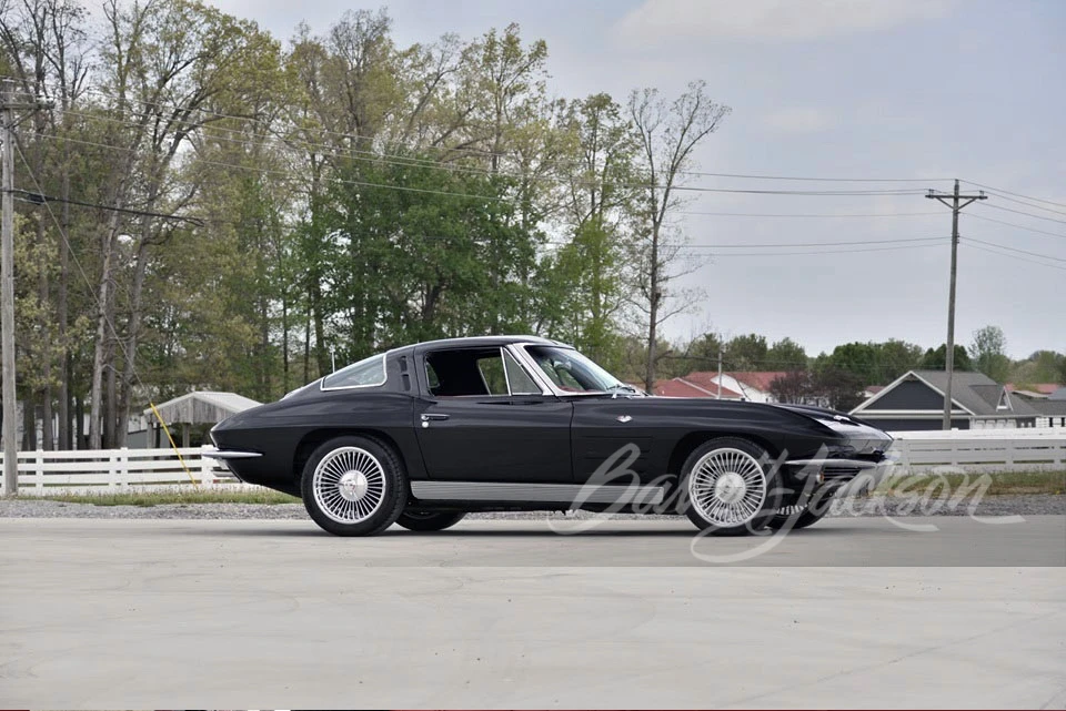 1963 Chevrolet Corvette C2 - Image 30 of 31