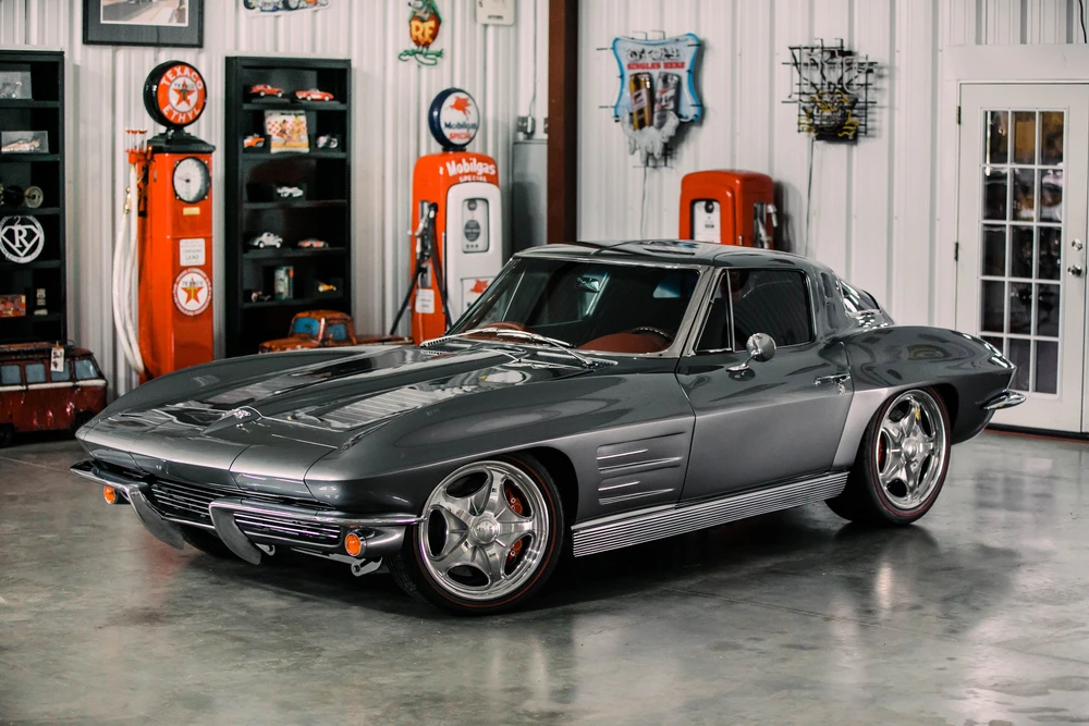 1963 Chevrolet Corvette C2 - Image 2 of 5