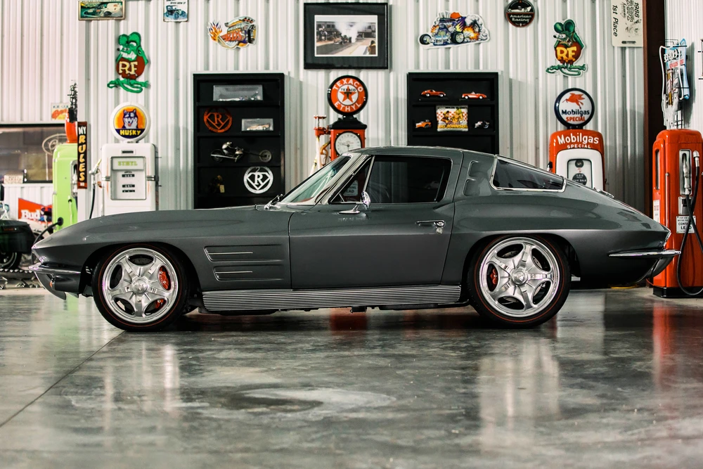 1963 Chevrolet Corvette C2 - Image 5 of 5