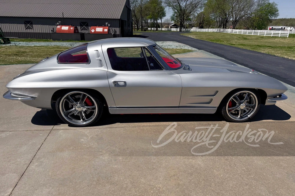 1963 Chevrolet Corvette C2 - Image 13 of 31