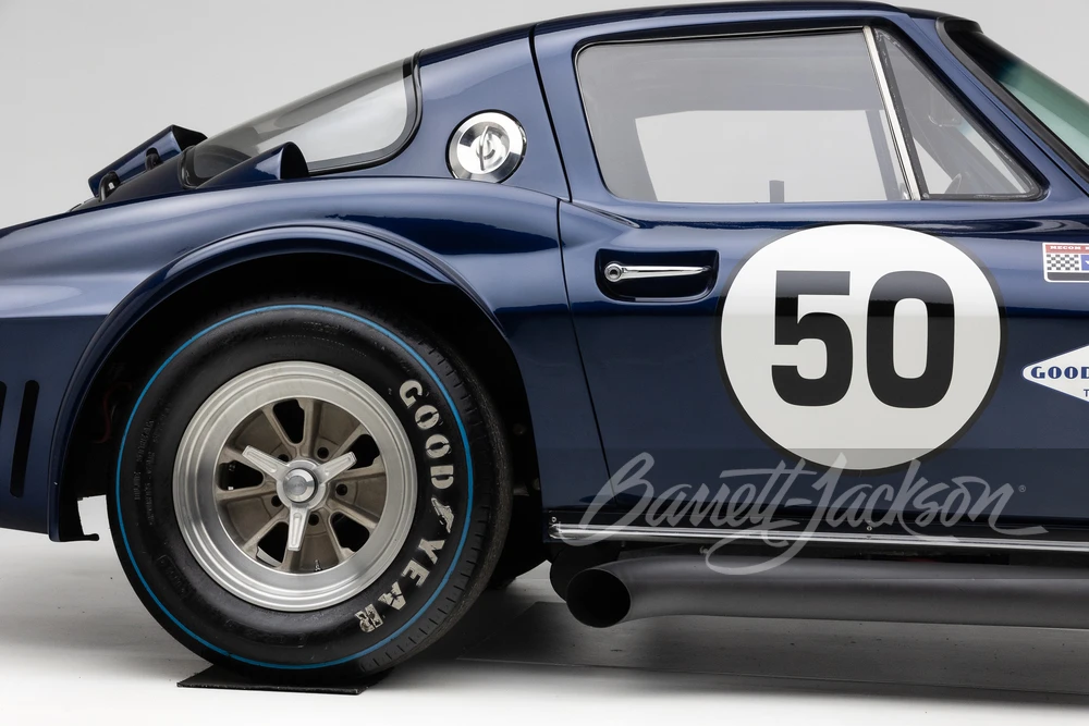 1963 Chevrolet Corvette C2 - Image 24 of 31