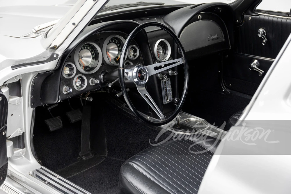 1963 Chevrolet Corvette C2 - Image 28 of 31
