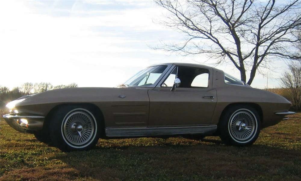 1963 Chevrolet Corvette C2 - Image 2 of 8