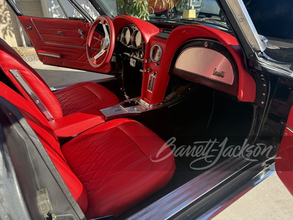 1963 Chevrolet Corvette C2 - Image 9 of 16