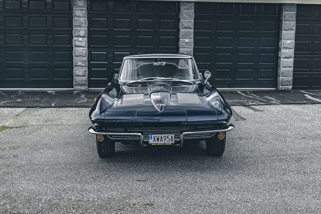 1963 Chevrolet Corvette C2 - Image 11 of 31