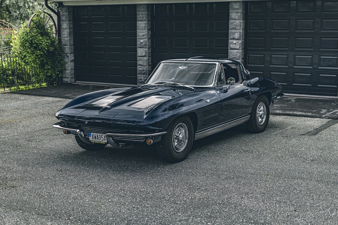 1963 Chevrolet Corvette C2 - Image 4 of 31