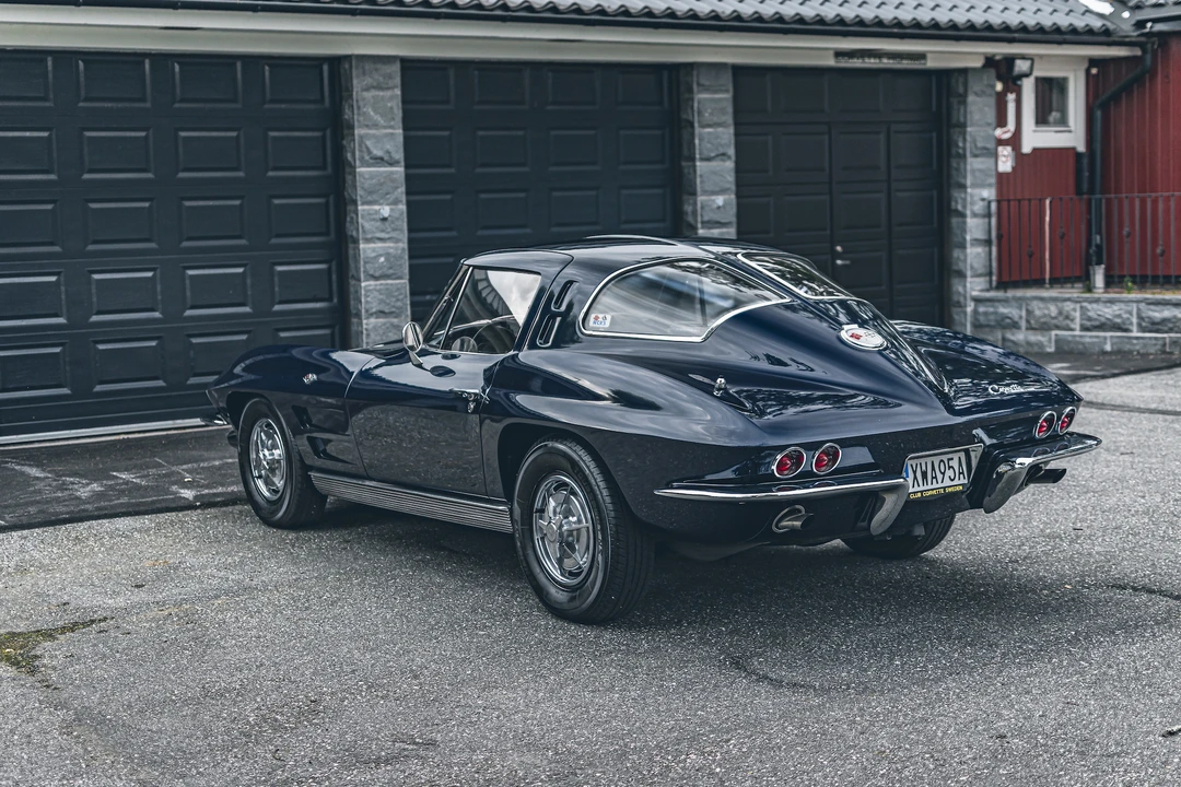 1963 Chevrolet Corvette C2 - Image 6 of 31