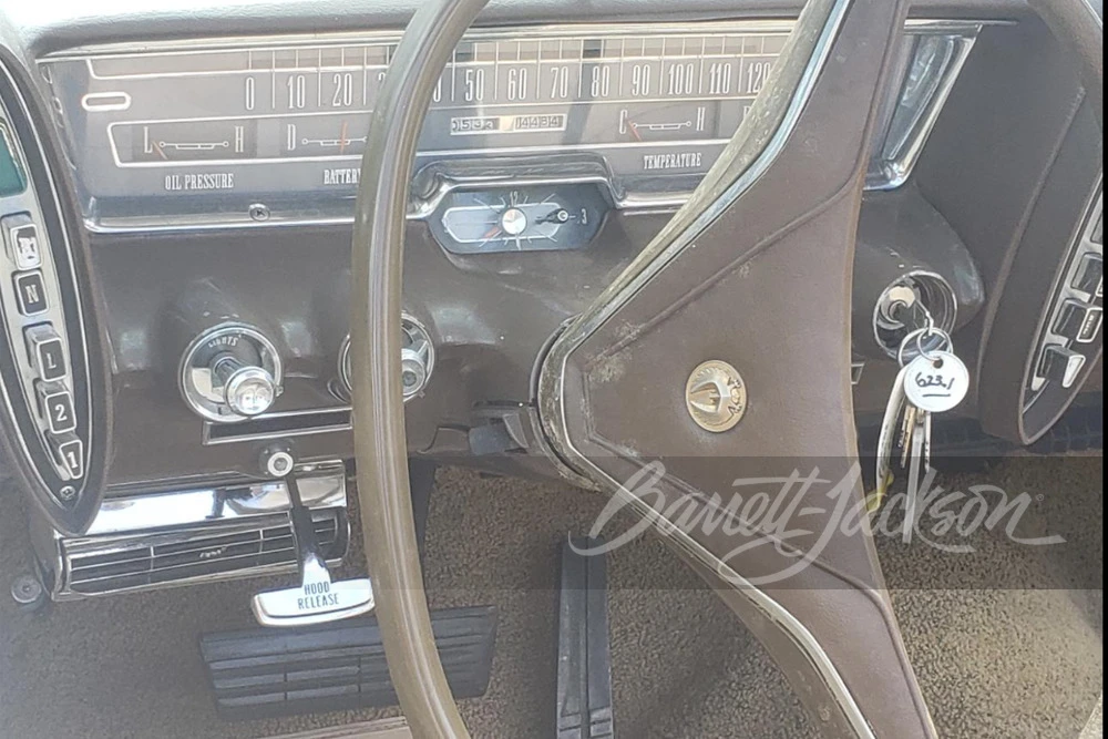 1963 Chrysler Imperial 2nd Gen - Image 7 of 9