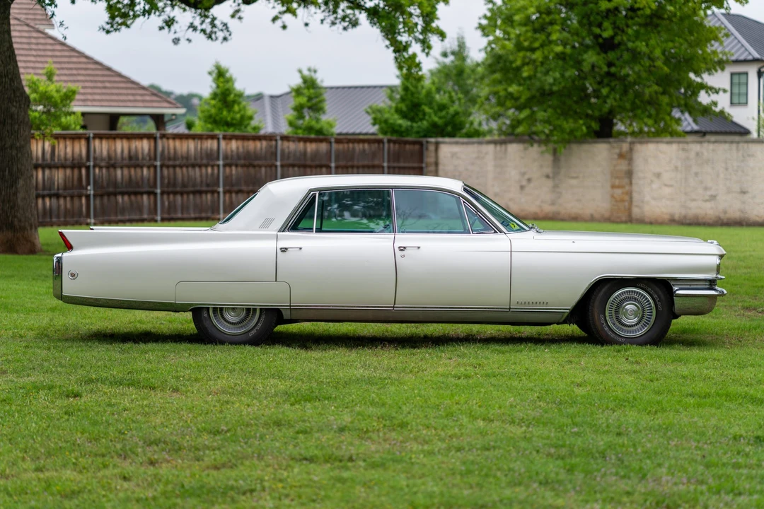 1963 Cadillac Sixty Special - Image 12 of 31