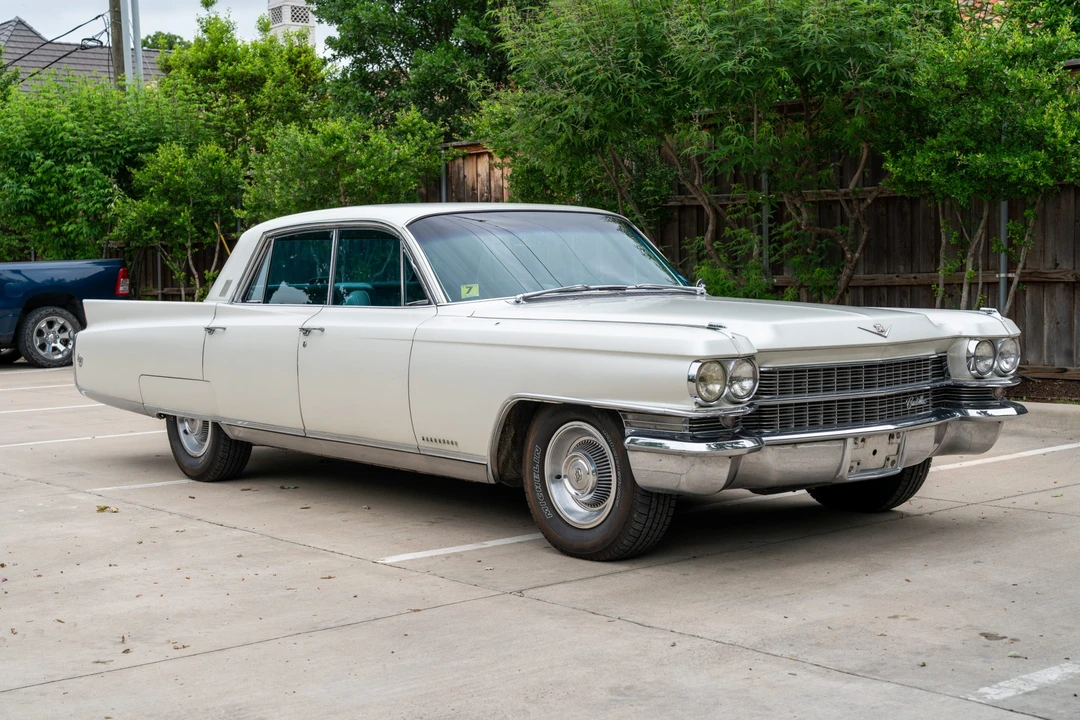 1963 Cadillac Sixty Special - Image 3 of 31