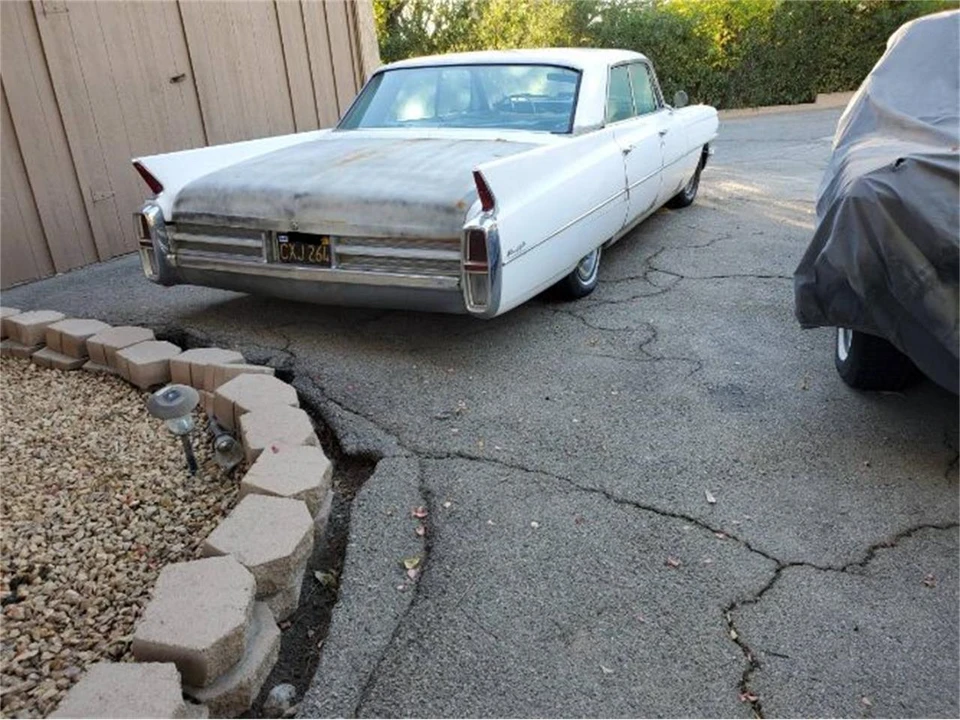 1963 Cadillac DeVille 2nd Gen - Image 6 of 8