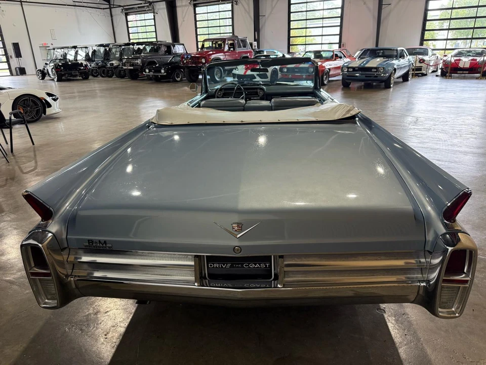 1963 Cadillac Series 62 6th Gen - Image 15 of 31