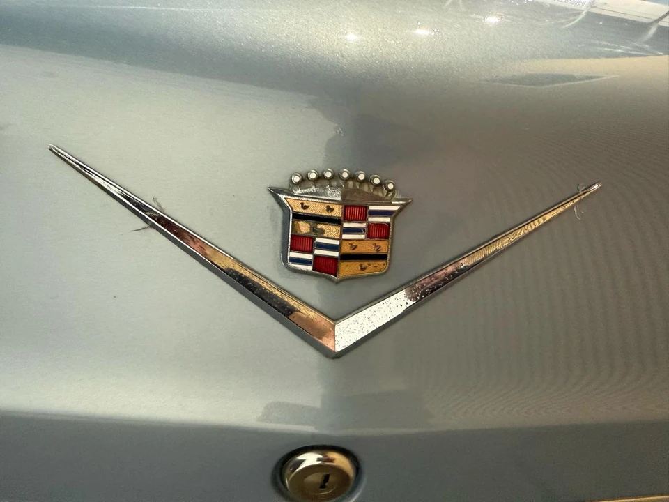 1963 Cadillac Series 62 6th Gen - Image 17 of 31