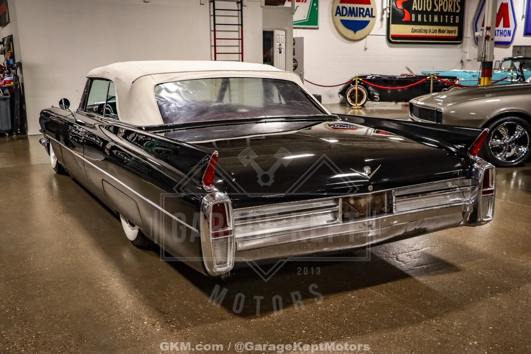 1963 Cadillac Series 62 6th Gen - Image 11 of 12