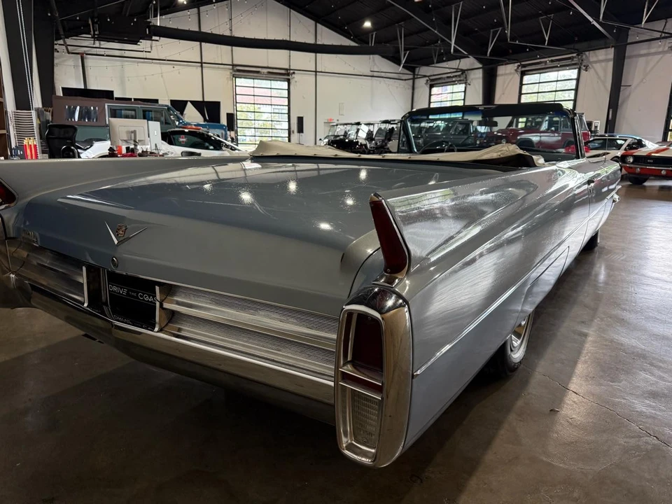 1963 Cadillac Series 62 6th Gen - Image 15 of 31